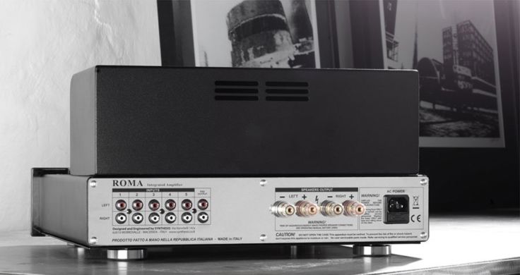 Synthesis ROMA510AC lntegrated stereo tube amplifier BLack