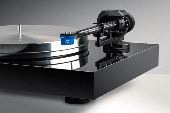 Pro-Ject X8 B High Gloss Black