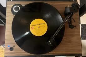 Pro-Ject X8 B Satin Walnut