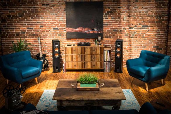 Klipsch R-26PF Powered Floorstanding Speakers